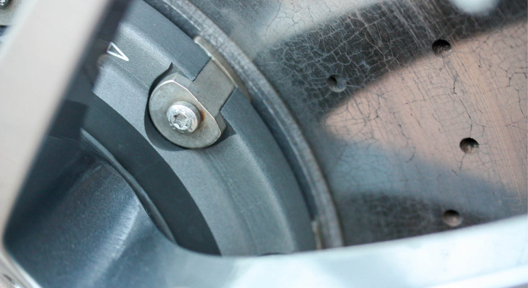 How ultrasonic drilling prevents delamination in carbon brake discs - WYKEN WEB Ultrasonic Drilling 03264